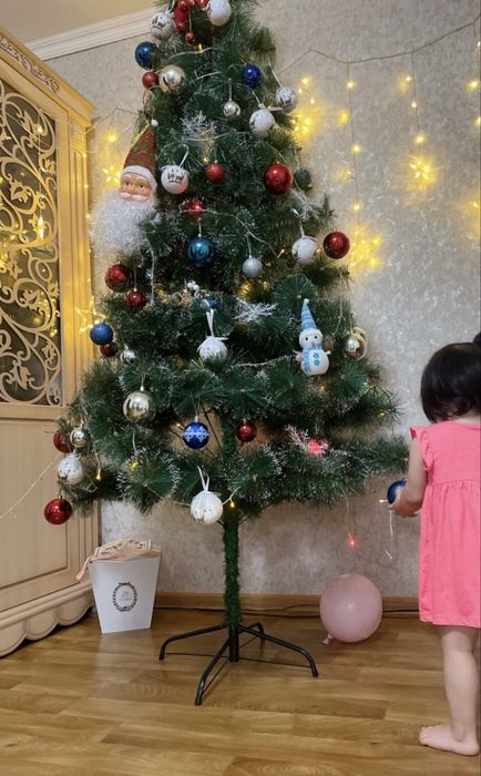 Продам ёлку, 2,4м