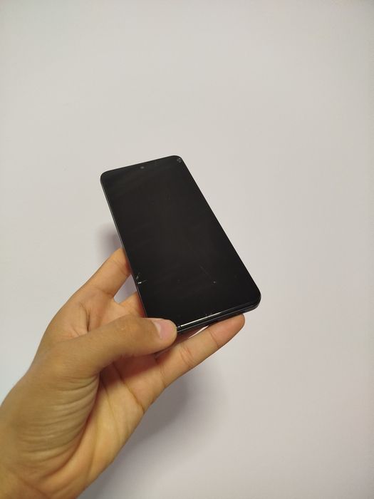 Redmi note 12 16/128gb sotiladi Продаю редми ноте 12 16 на 128гб