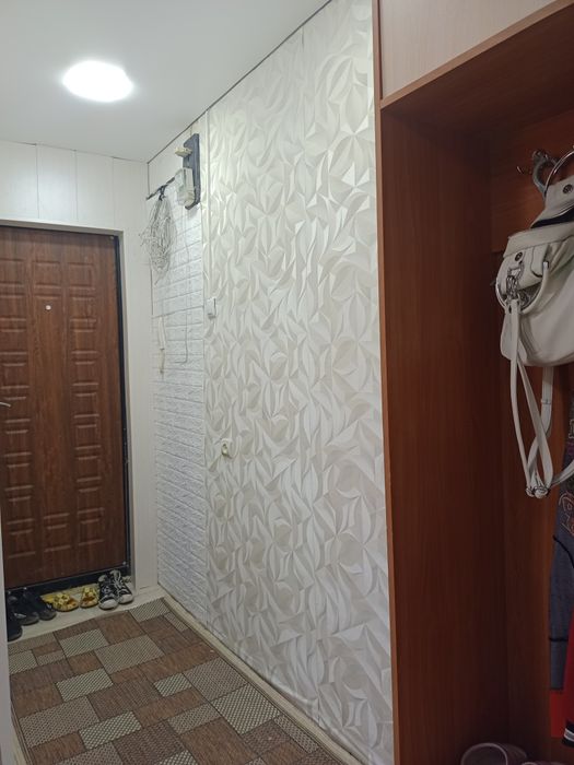 Продам трёхкомнатную квартиру