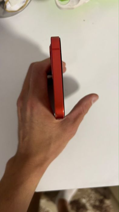 iPhone 12 (product) red