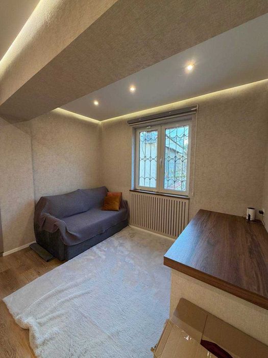 Вторичка 3/4/4 ОР-Р Алайский напротив, метро Минор