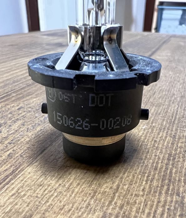 Ксенонова крушка Bosch 6000K D2S 35W