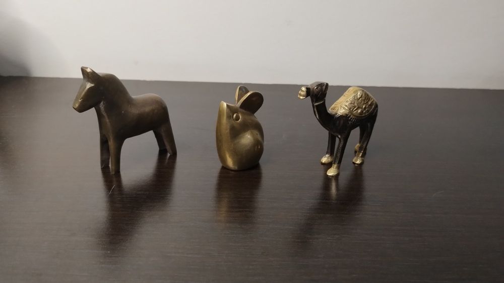 Малки и много сладки фигурки от месинг.