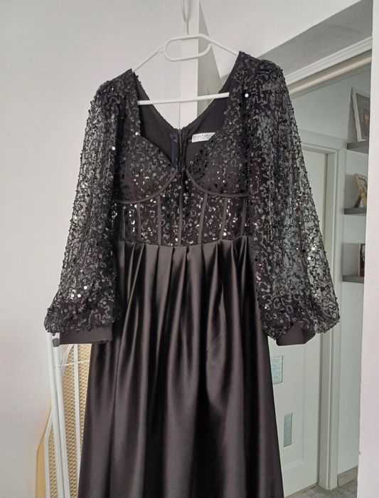 Rochie eleganta neagra
