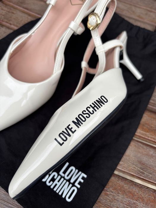Pantofi Moschino