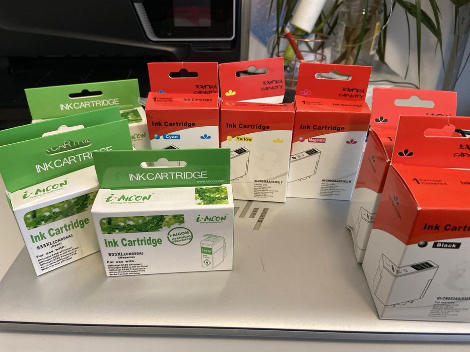 Vand doua seturi tonere compatibile HP officejet noi