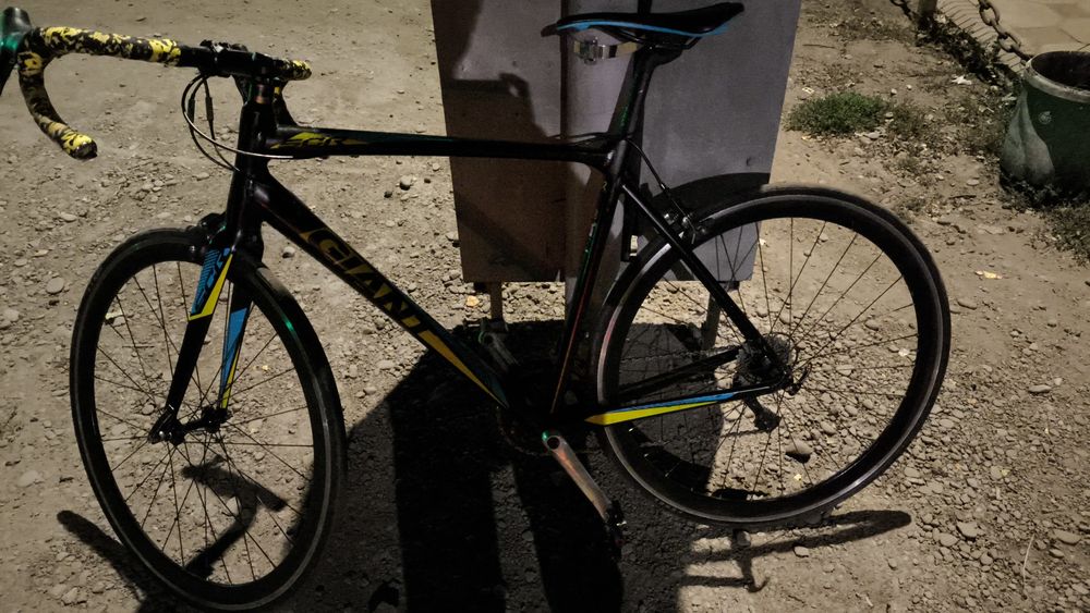 Щоссейный велосипед GIANT SCR1