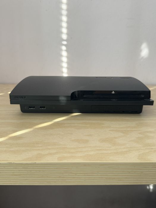 PS3 SLIM + 50 игри