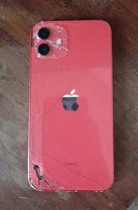 iPhone 12ka чиста