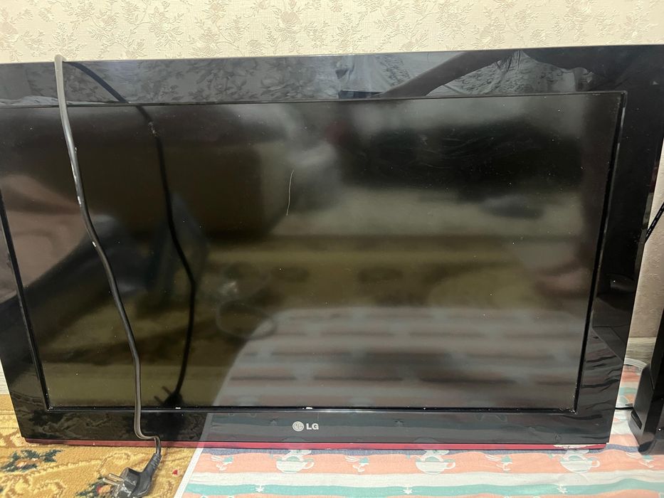 два телевизора хорошое качетсво