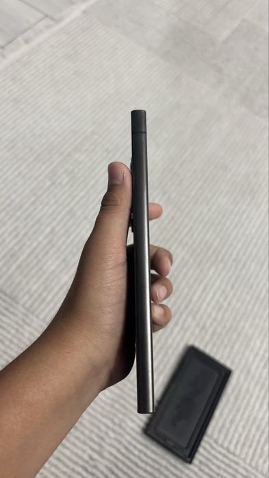 Samsung s24 ultra 256гб