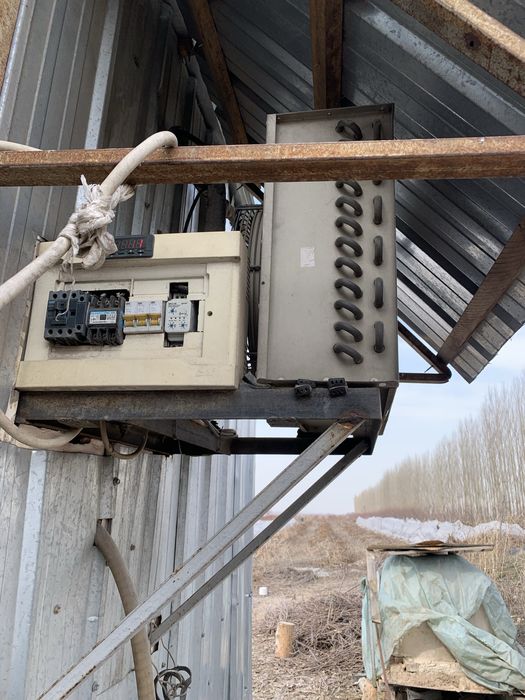 Реф контейнер (+5- (-8)) 20 футовый.