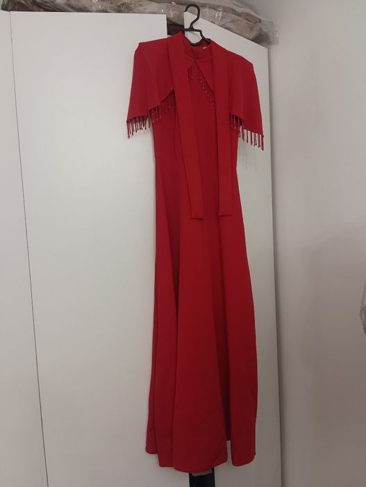 Продам новое платье