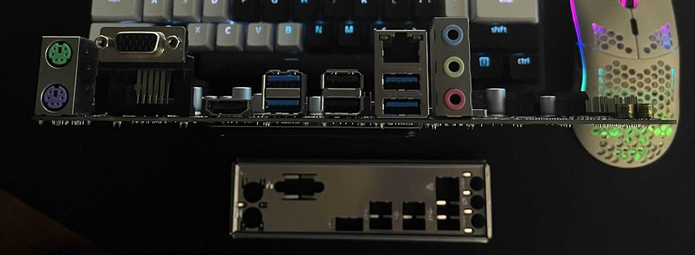 Дъно PRIME A320M-K+ AMD Ryzen 7 2700X +16gb ddr4(2x ted 8gb ddr4 3200)