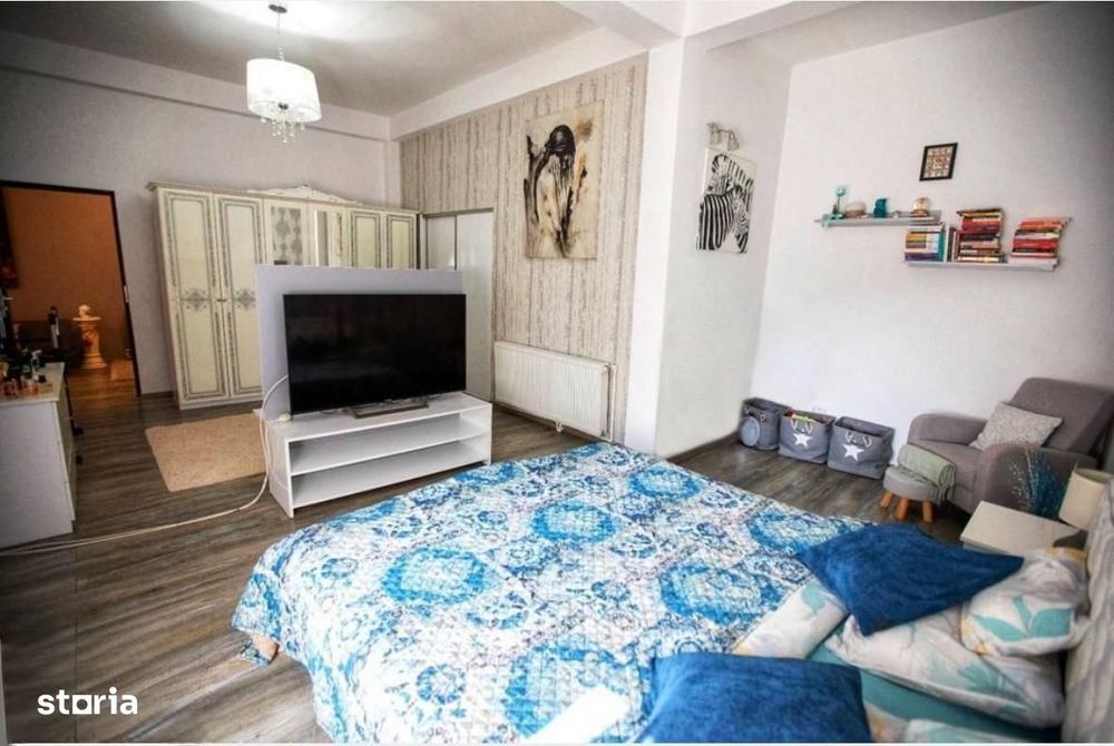Casa cu piscina,sauna,sala fitness si garaj - Cartier Progresu