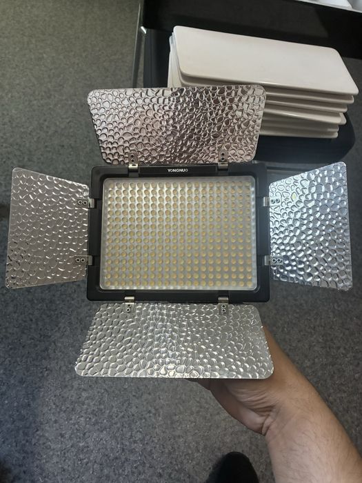 Видеосвет Yongnuo YN300 III