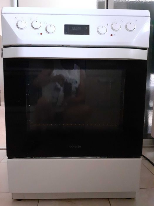 Електрическа готварска печка Gorenje