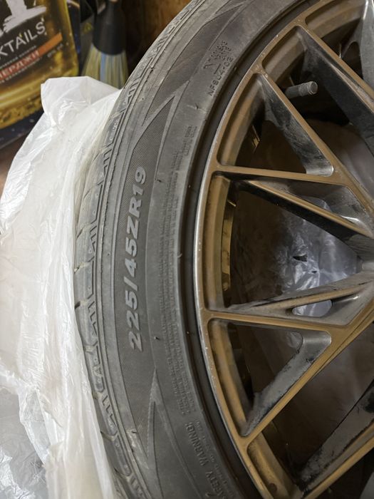 Продам диски с резиной