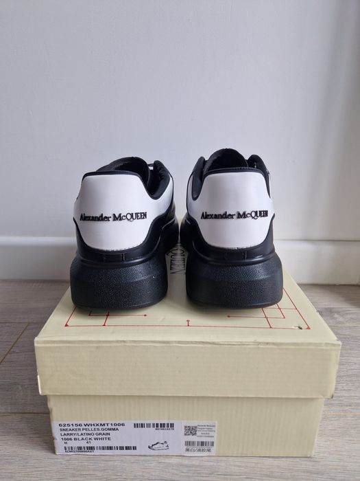 Alexander McQueen - Marimea 42 - alb/negru