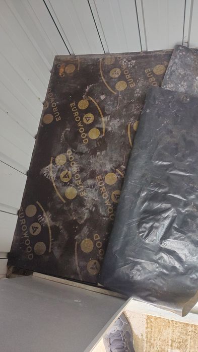 Baracă exterioară pentru unelte prevăzută cu două uși 180x120x180