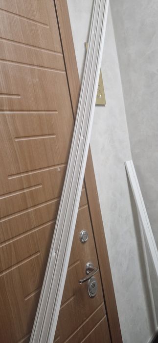 Карниз 3м б/у отдам