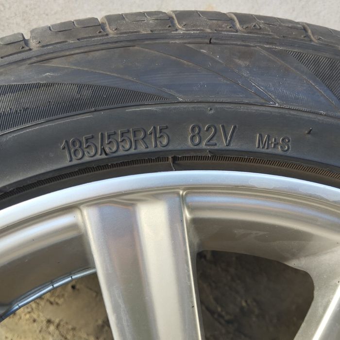 Продам диски 15 размер с резиной вместе