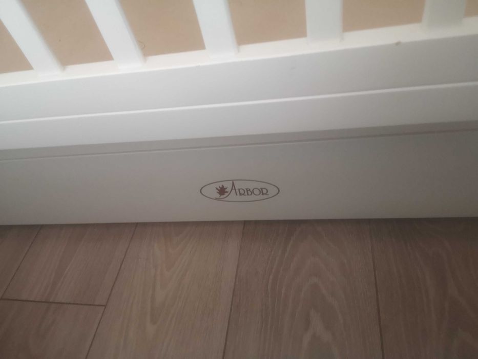 Детско легло Арбор, люлеещо се.