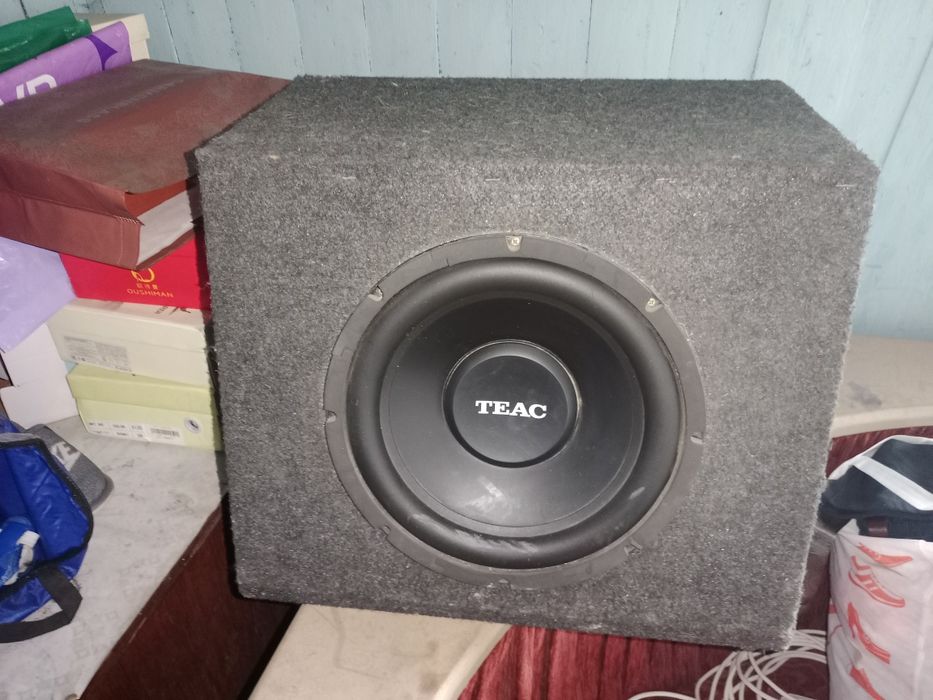 Сабвуфер, колонка