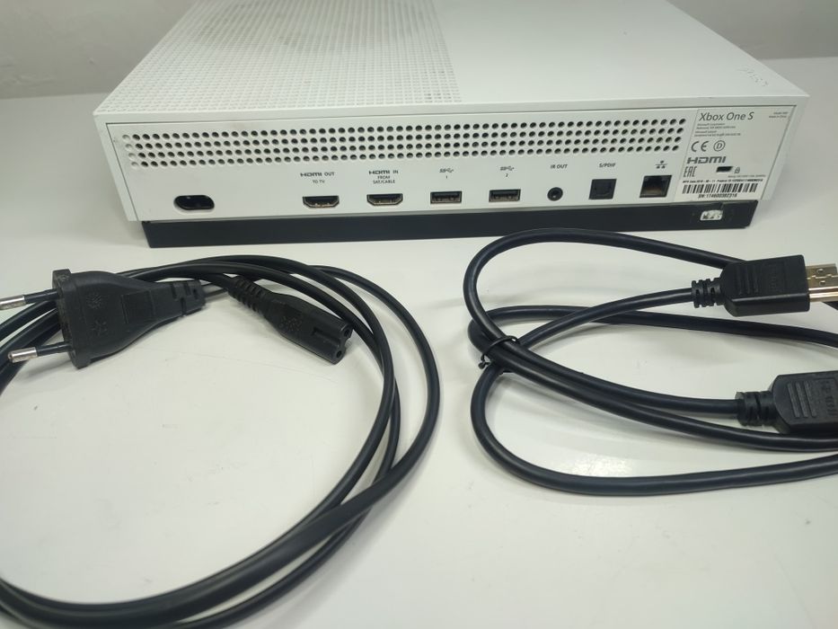 Продам Xbox one s