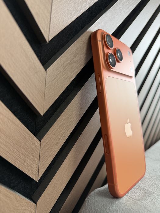 iPhone 17 Pro Max 256 GB Cosmic Orange