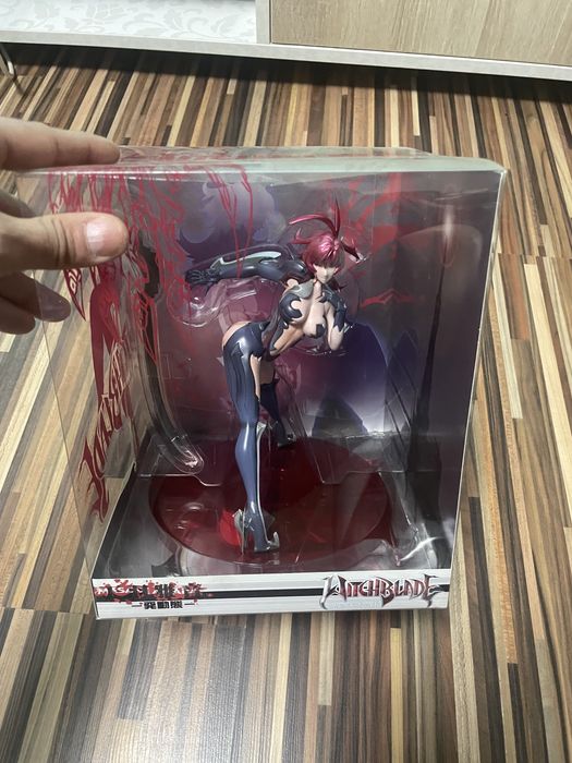 Organic Hobby WitchBlade Masane Amaha Painted Action Figure / Statue
