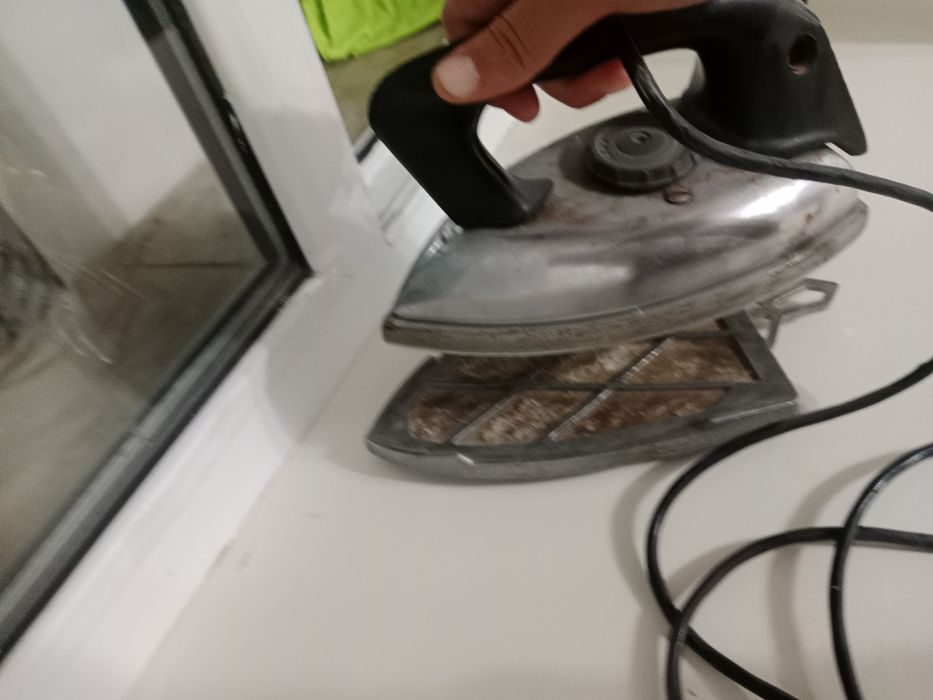 СССР утюг 2000тг