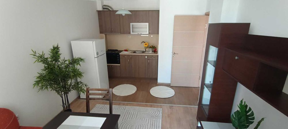 Дава се под наем Двустаен апартамент в Варна, Кайсиева градина - 55 кв.м за 331.5 € - Снимка #1