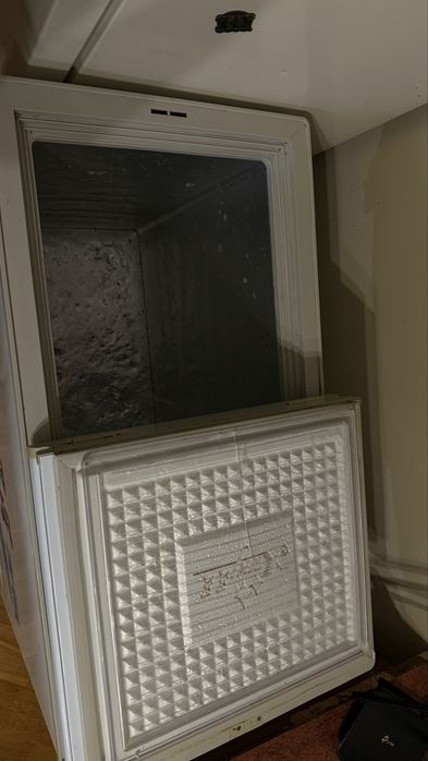 Морозильник в хорошем состоянии