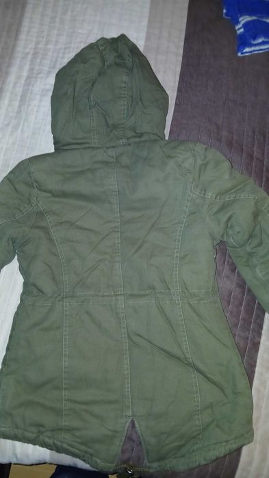 Зимна парка с пухена яка