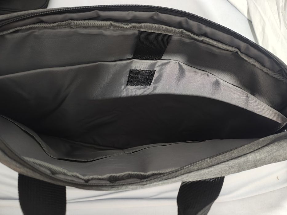 Geanta laptop HP Prelude, 15,6 inch, material rezistent la apa, usoara