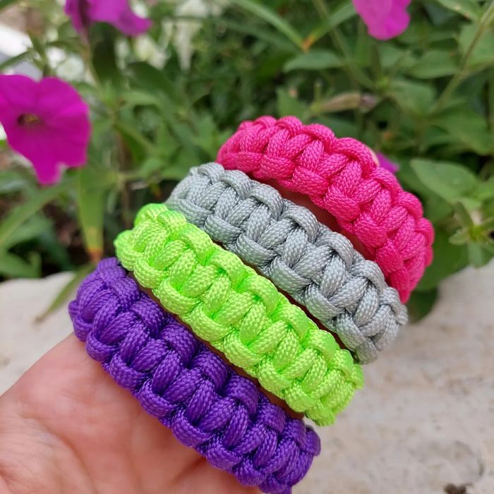 Браслеты из паракорда