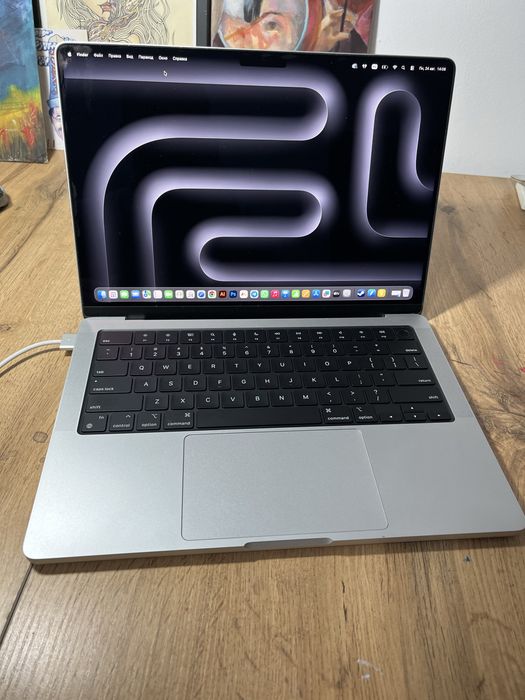 Apple MacBook Pro 14 2023 M3 /18 Гб /SSD 512 Гб
