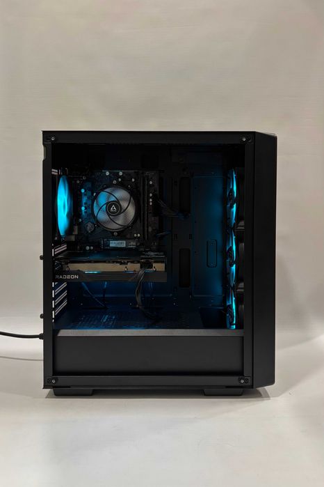 Геймърски компютър AMD Ryzen 5 5500, RX 6600 XT 8GB, 16GB ram