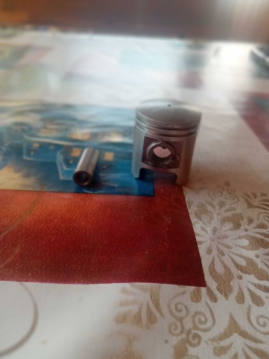 Буталото е чисто ново не използвано не пасва на моя мотор