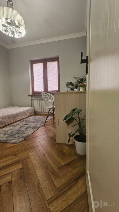 5ти комнатная кв с ремонтом, банковский дом, Циалковского, Паркентский