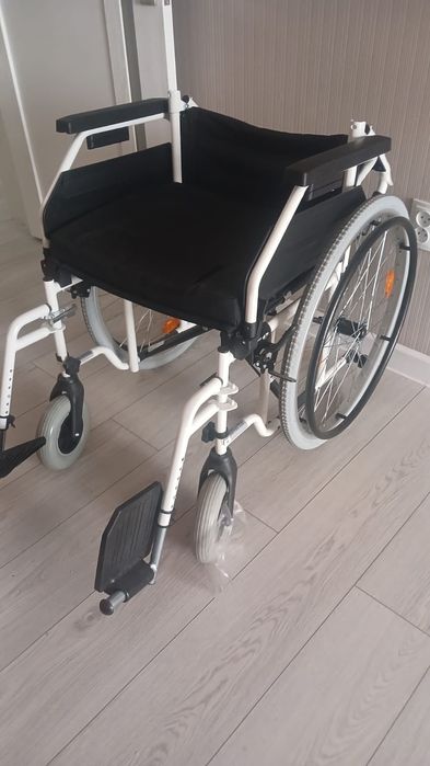 Коляска для инвалидов