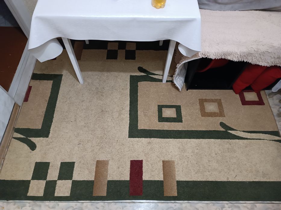 Продам ковёр 1,5*2