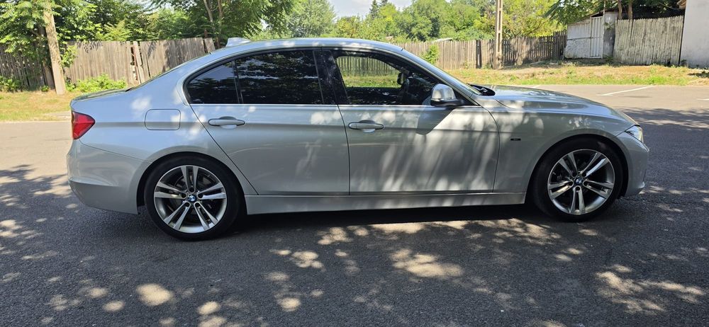 BMW    320 D   Sport