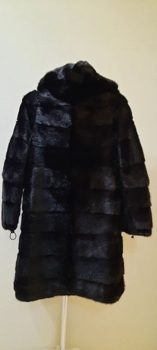 Продам шубу норковую