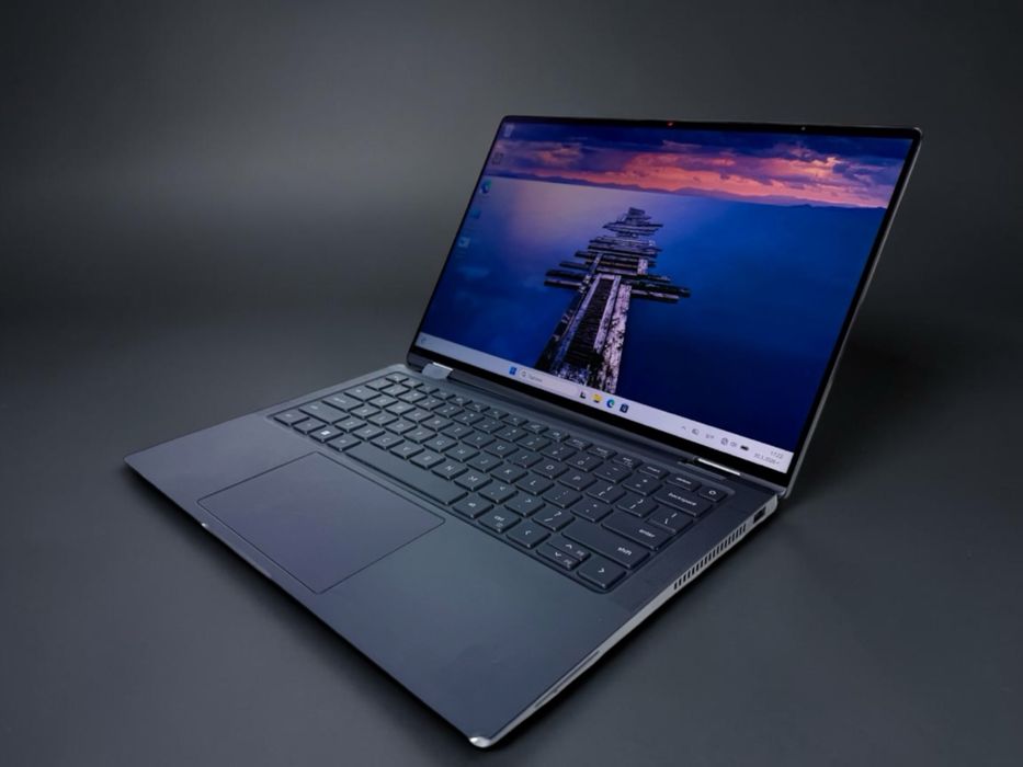 Лаптоп Dell Latitude 9430 2-in-1 WQGHA Touch i7-1245u 32GB 256GB Отличен!