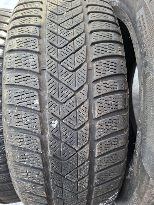 Продам шины. 225/55/18 пирелли