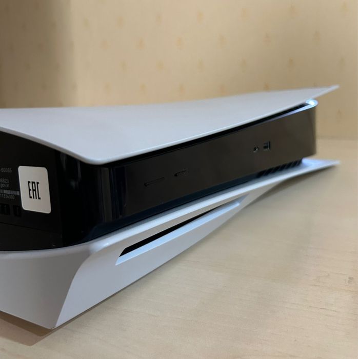 Продам playstation срочно доставка!