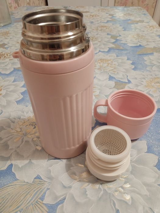 Продам новый термос