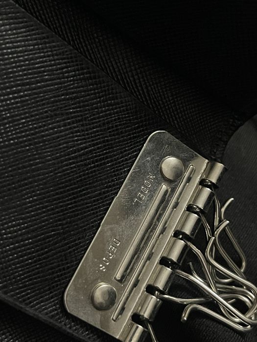 Prada кошелек или ключница